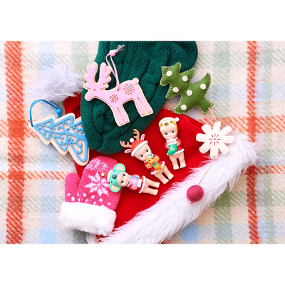 Christmas Present from Sonny Angel - Surprey