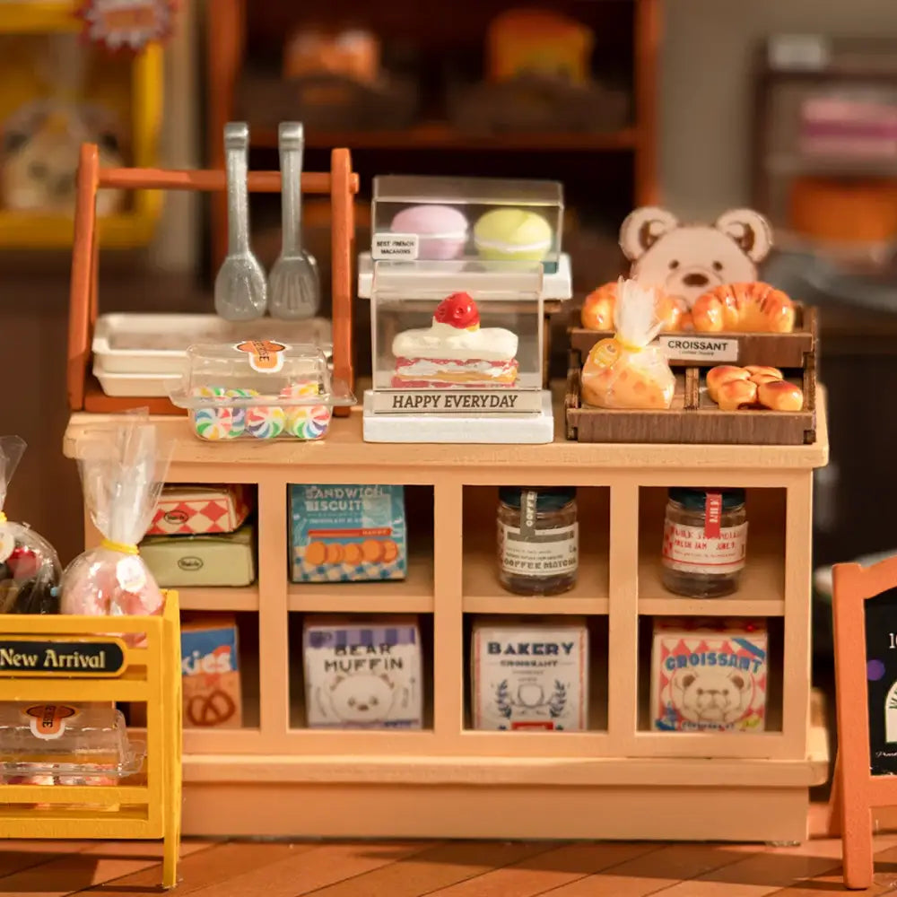 Rolife DIY Miniature House – Becka’s Bakery DG161 - Surprey