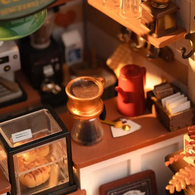 Rolife DIY Miniature House - Flavory Café DG162 - Surprey