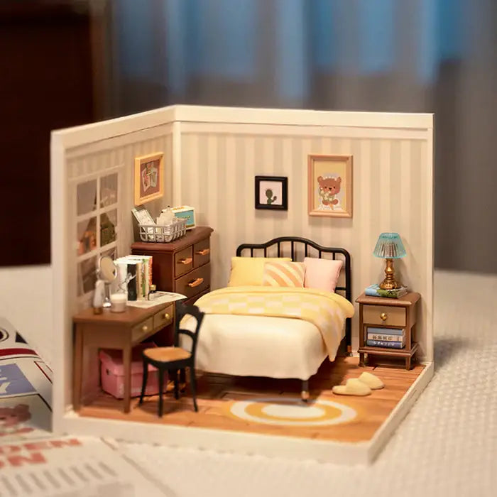 Rolife Sweet Dream Bedroom – DIY Miniaturhaus DW009 - Surprey